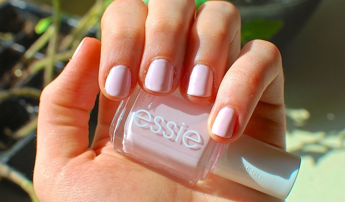 Essie Minimalistic - wide 6